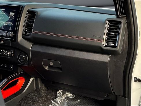 Used 2023 Nissan Frontier PRO-4X w/ Pro-4X Premium Package image 26