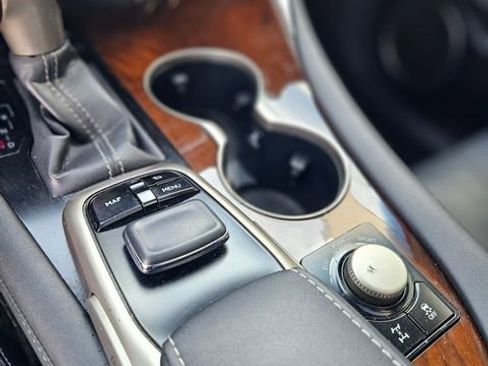 Used 2017 Lexus RX 350 AWD w/ Premium Package image 17