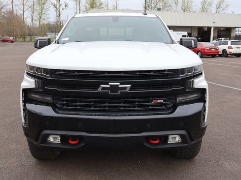 Used 2020 Chevrolet Silverado 1500 LT Trail Boss image 9