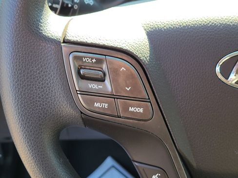 Used 2017 Hyundai Santa Fe Sport image 22