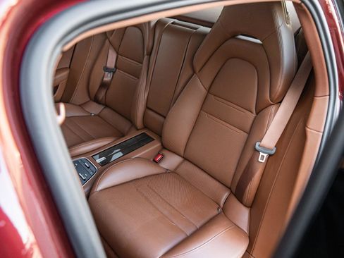 Used 2023 Porsche Panamera 4 image 43