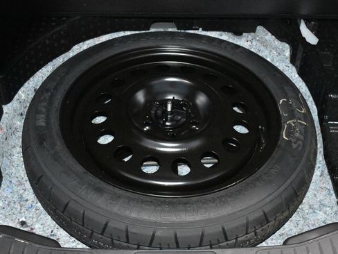 Used 2024 Ford Escape ST-Line w/ Tech Pack #1 FWD image 27