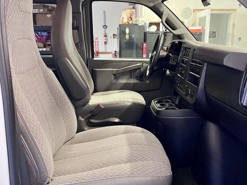 Used 2016 Chevrolet Express 3500 LT w/ LT Preferred Equipment Group image 14