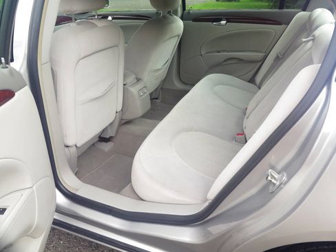 Used 2007 Buick Lucerne CX FWD image 13