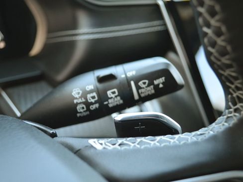 Used 2023 Jeep Grand Cherokee L Laredo AWD/4WD image 17