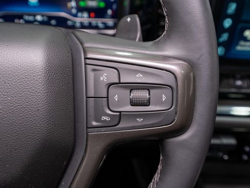 Used 2025 Chevrolet Silverado 1500 ZR2 w/ Technology Package image 31