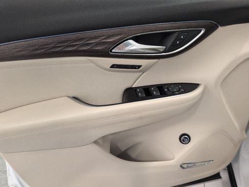 Used 2023 Buick Envision Avenir AWD/4WD image 26