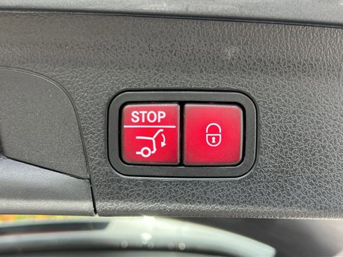 Certified 2024 Mercedes-Benz GLE 450 4MATIC image 25