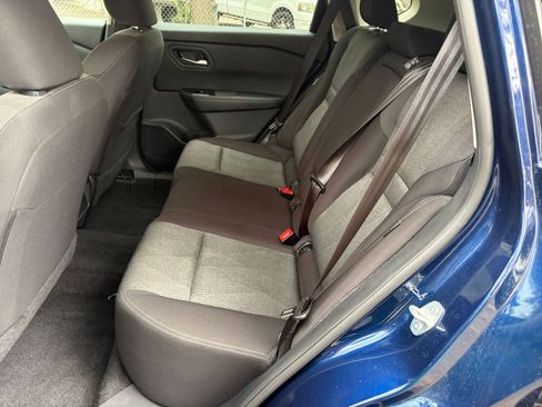 Used 2025 Nissan Rogue SV image 62