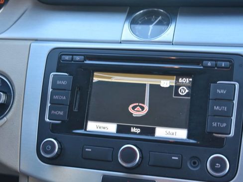 Used 2012 Volkswagen CC Lux Plus image 40