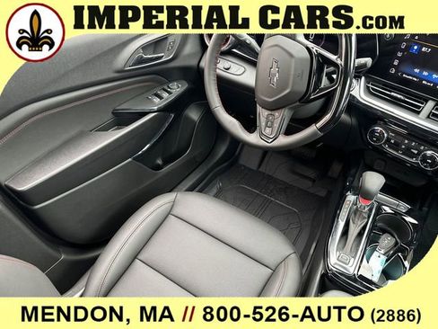 New 2026 Chevrolet Trax RS w/ Sunroof Package FWD image 20