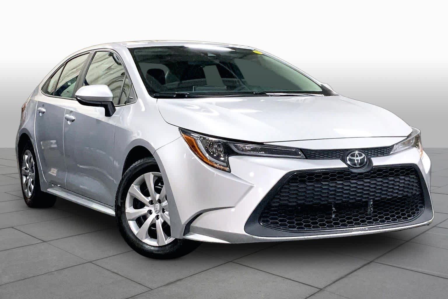 Certified 2020 Toyota Corolla LE w/ Carpet Mat Package (TMS) FWD image 3