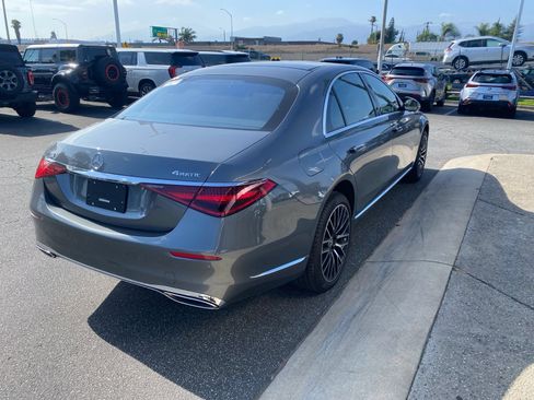 Used 2026 Mercedes-Benz S 580 4MATIC Sedan image 3