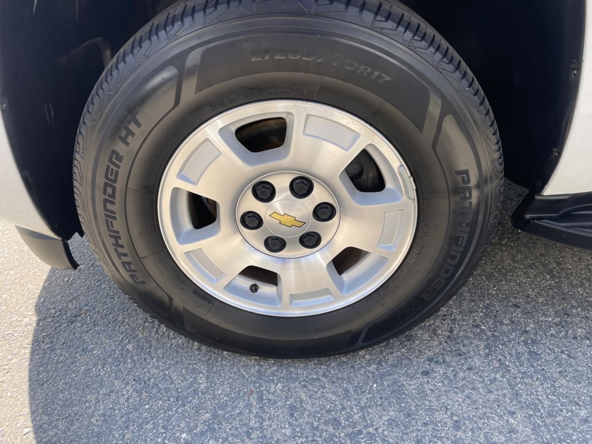 Used 2014 Chevrolet Tahoe LT RWD image 39