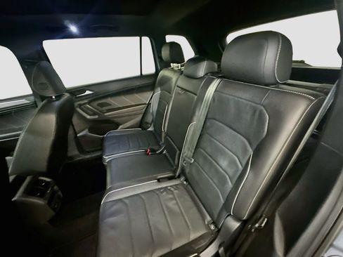 Used 2023 Volkswagen Tiguan SEL R-Line AWD/4WD image 30