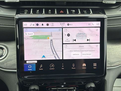 Used 2024 Jeep Grand Cherokee L Limited w/ Black Appearance Package RWD image 33
