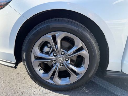 Certified 2023 Honda Accord EX image 27