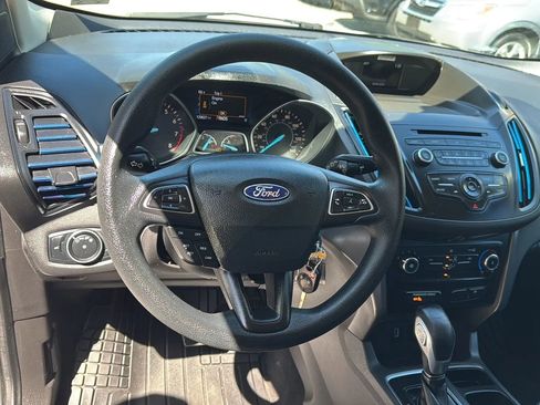 Used 2017 Ford Escape S FWD image 9