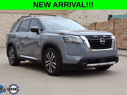Used 2024 Nissan Pathfinder Platinum