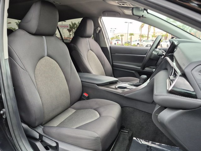 Used 2024 Toyota Camry LE FWD image 31