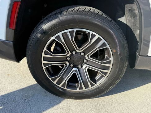 Used 2022 Jeep Wagoneer Series II image 8