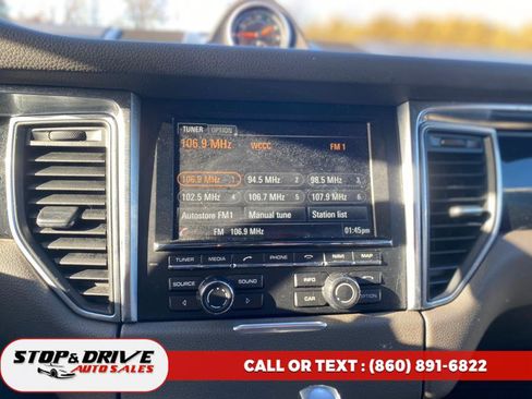 Used 2016 Porsche Macan S image 17