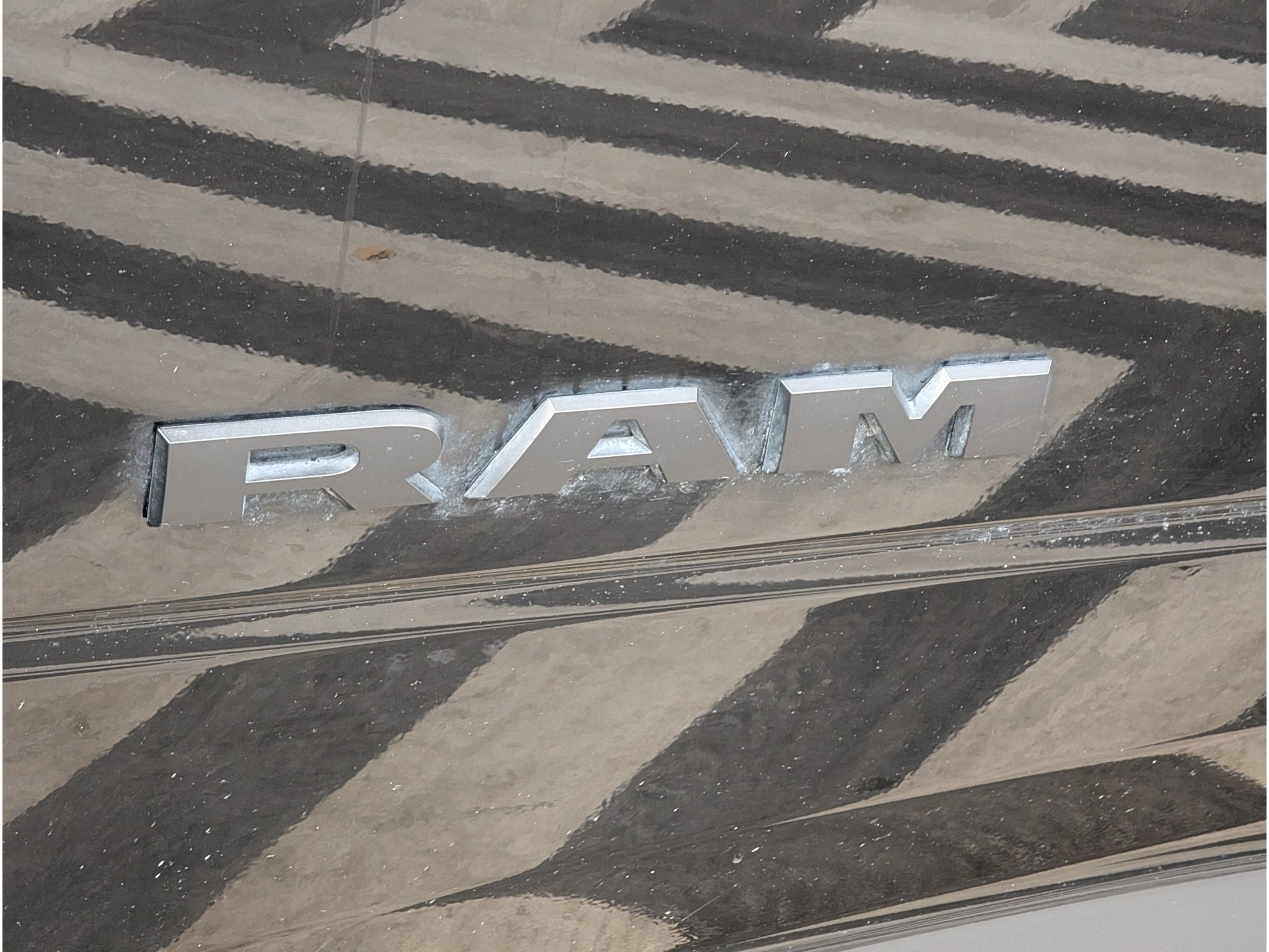 Used 2024 RAM 3500 Limited w/ Night Edition AWD/4WD image 5