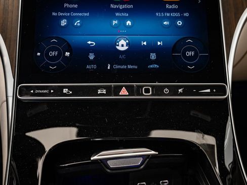 New 2026 Mercedes-Benz C 300 4MATIC Sedan image 37