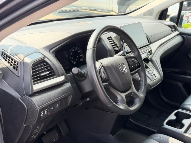 Used 2025 Honda Odyssey EX-L image 12