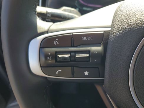 Used 2025 Kia Sportage EX w/ Premium Package FWD image 20