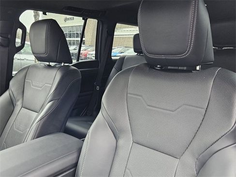 Used 2024 Lexus GX 550 w/ Cold Area Package image 19