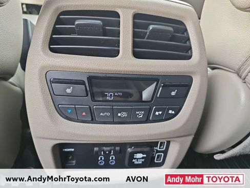 Used 2022 Honda Pilot Elite image 32