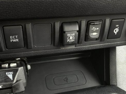 Used 2019 Toyota Tacoma TRD Off-Road image 27