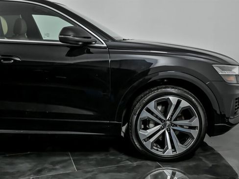 Used 2020 Audi Q8 Prestige AWD/4WD image 11