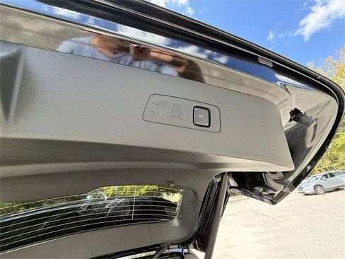 New 2026 Lincoln Corsair Reserve image 26