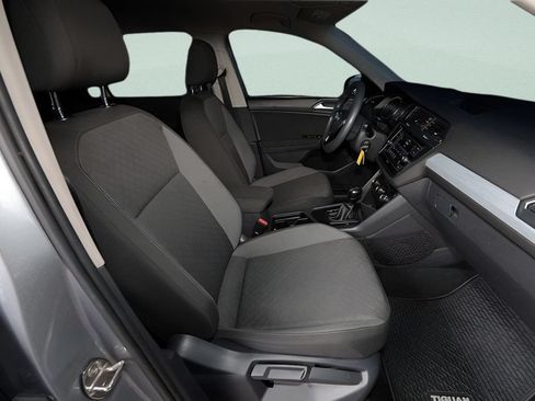 Used 2020 Volkswagen Tiguan S FWD image 12