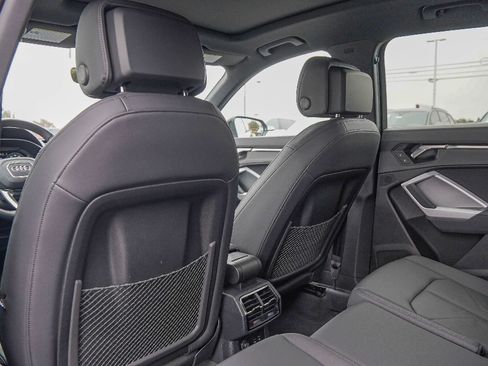 Certified 2025 Audi Q3 2.0T Premium w/ Convenience Package image 26