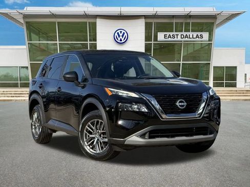 Used 2023 Nissan Rogue S image 1