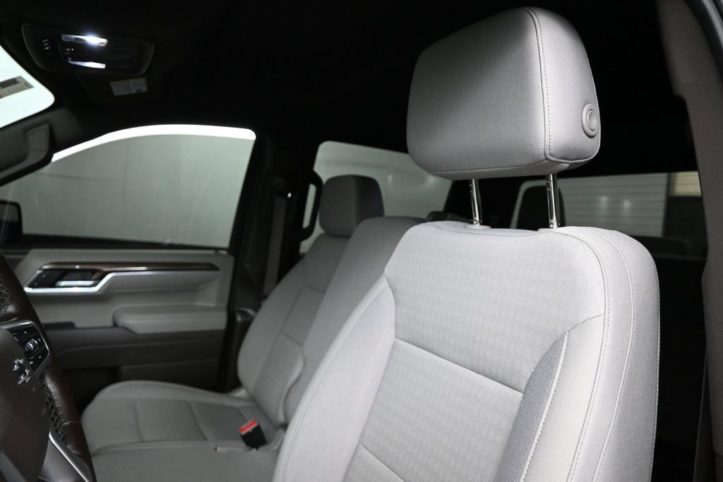 Used 2026 Chevrolet Silverado 1500 RST RWD image 9