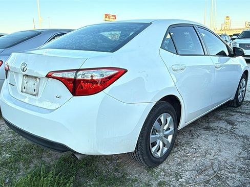 Used 2015 Toyota Corolla LE image 5
