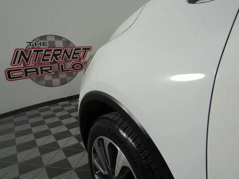 Used 2020 Buick Encore Essence AWD/4WD image 25