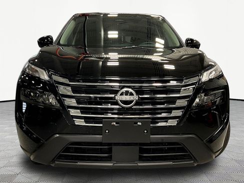 Used 2026 Nissan Rogue SV AWD/4WD image 2