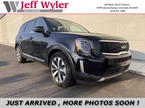 Used 2022 Kia Telluride S AWD/4WD image 1