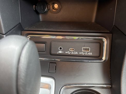 Certified 2024 Subaru Ascent Premium w/ Convenience Package image 37