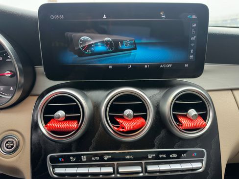 Used 2020 Mercedes-Benz C 300 4MATIC Sedan image 28