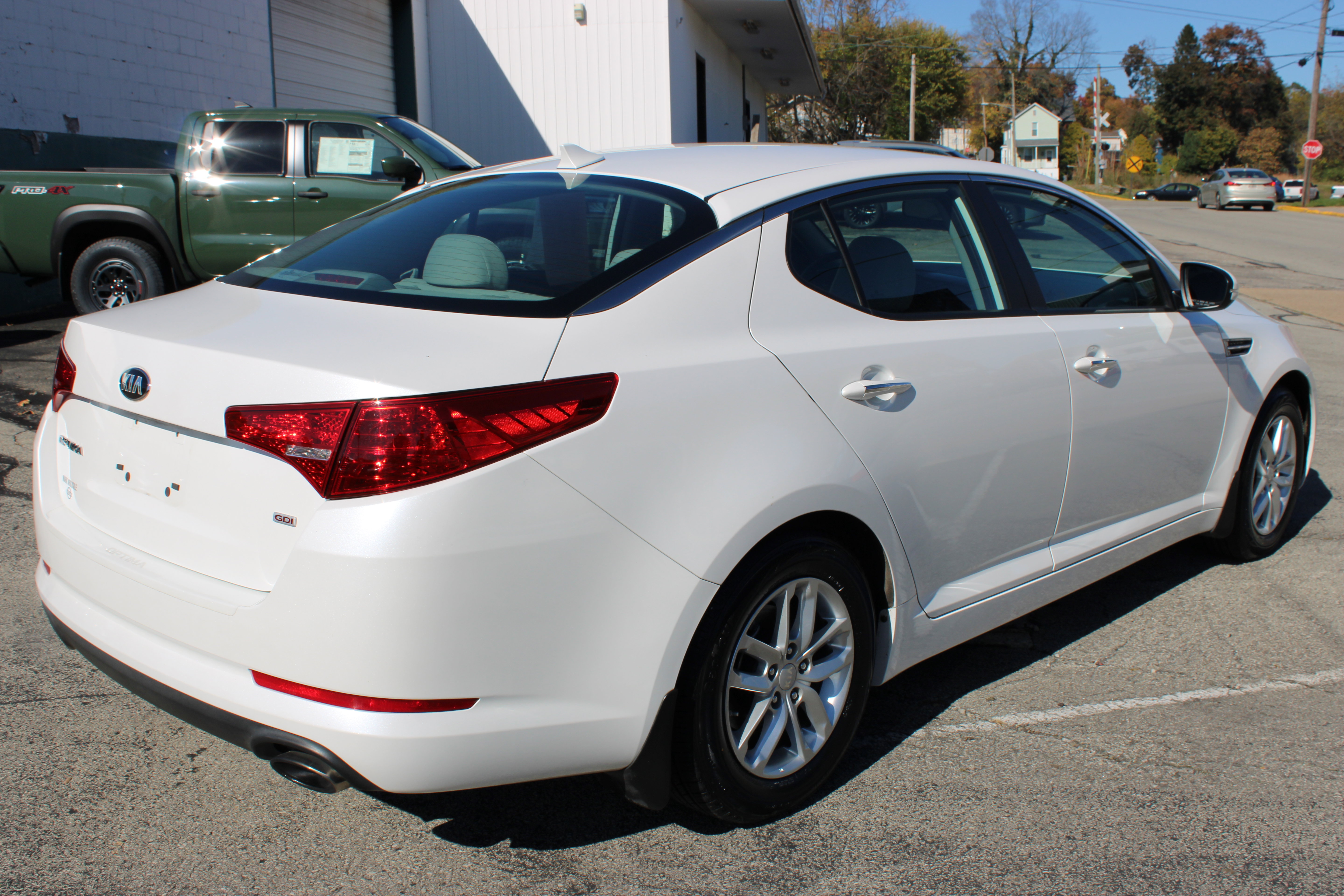 Used 2013 Kia Optima LX FWD image 5