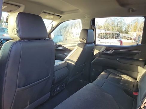 Used 2024 GMC Sierra 1500 SLT image 27