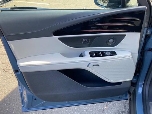 New 2026 Lincoln Nautilus Reserve w/ Jet Appearance Package image 10