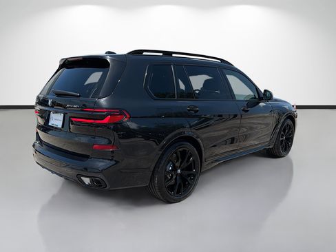 New 2027 BMW X7 xDrive40i w/ Executive Package AWD/4WD image 3