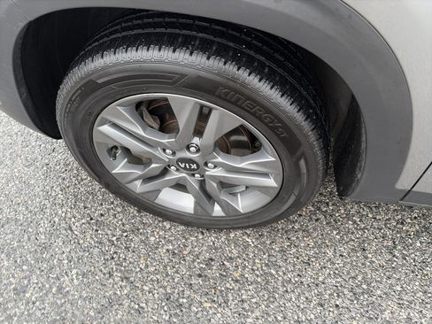 Used 2021 Kia Seltos LX image 6